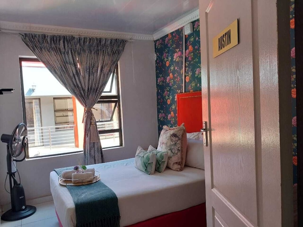 Standard Room photo 1