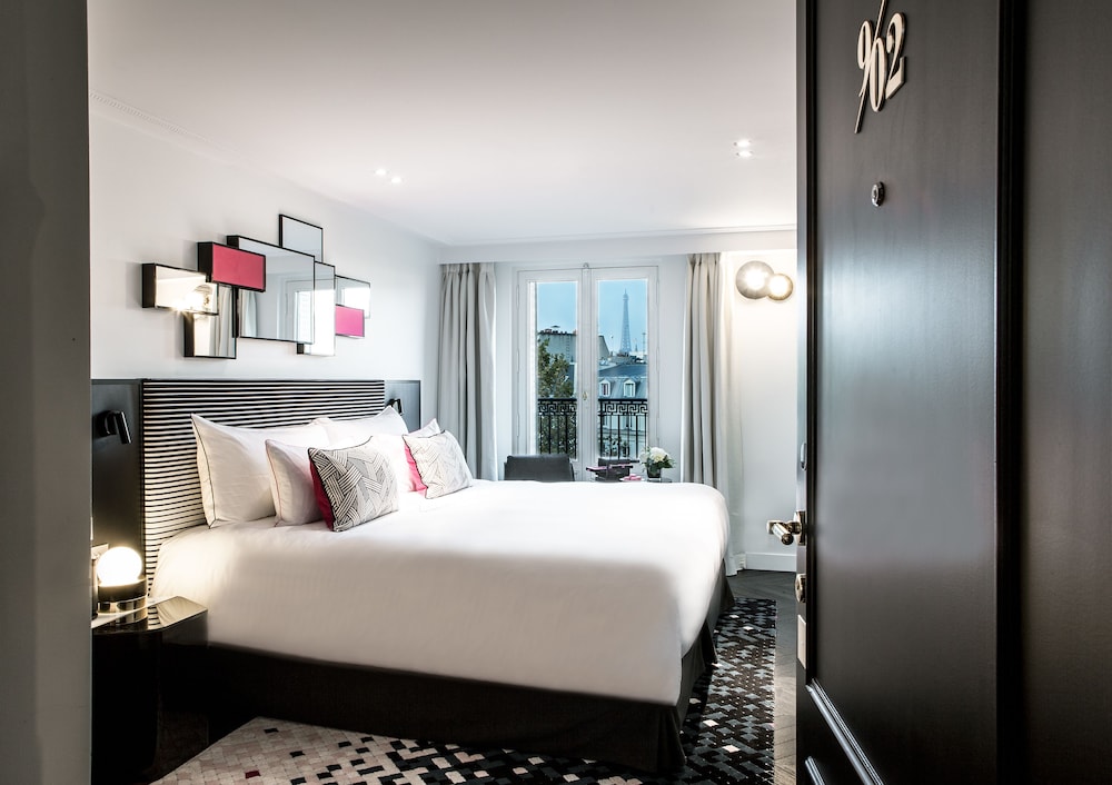 Chambre Deluxe Vue Tour Eiffel
