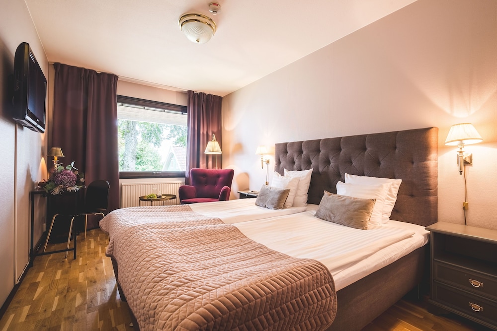 Double Room Mini Park