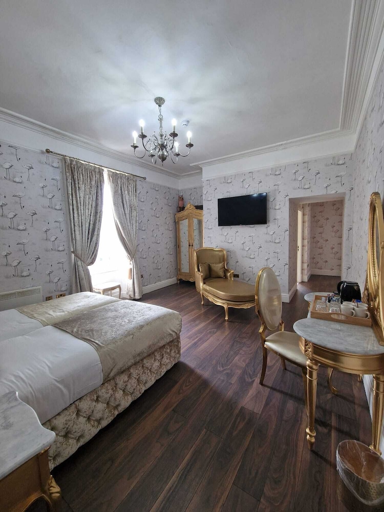 Superior Quadruple Room