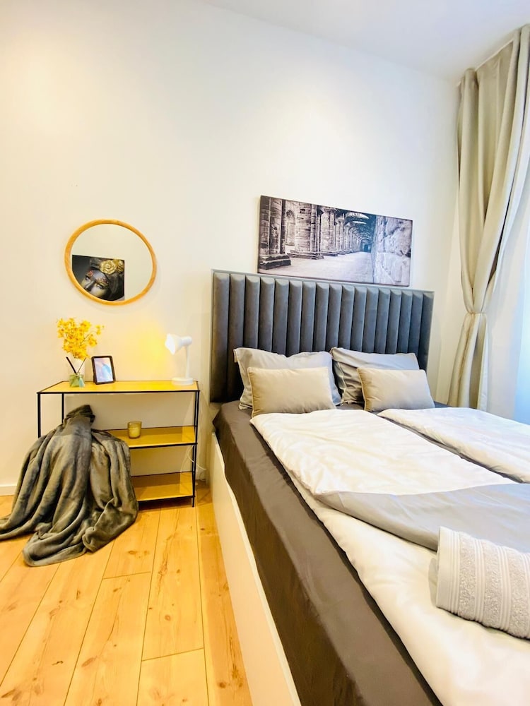 Basic Apartment