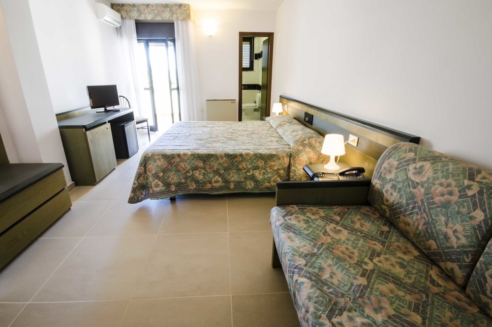 Comfort Triple Room, Resort View photo 1