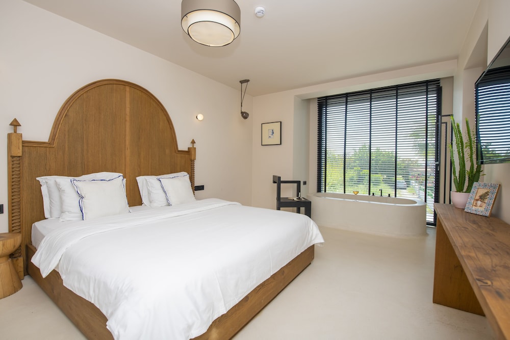 Deluxe Room, 1 King Bed