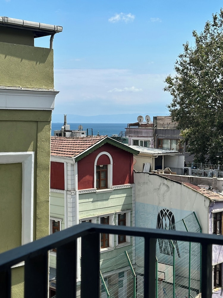 Panoramic Double Room, 1 Queen Bed, Partial Sea View photo 1