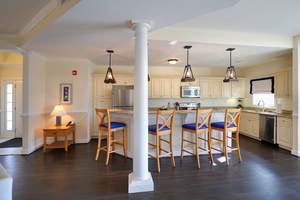 Signature Condo, 3 Bedrooms, Non Smoking, Bay View photo 2