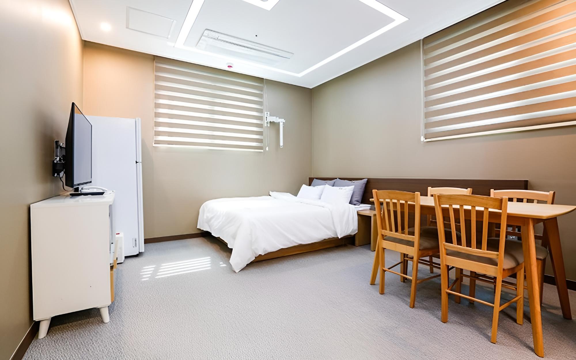 Room (Standard room 504)