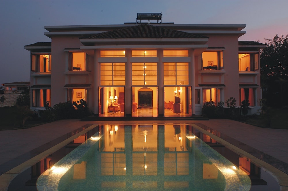 Four Bedroom Villa - Photo 2