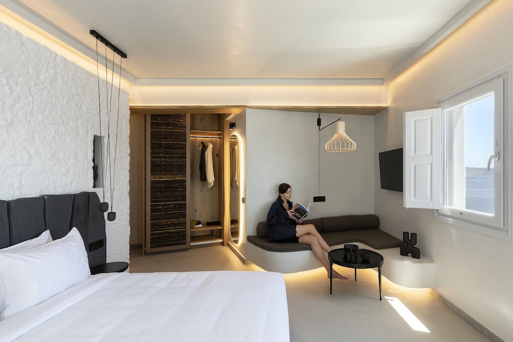 Standard Suite with sea view - Photo 3