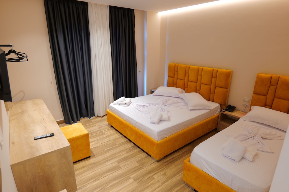 Deluxe Triple Room, Sea View photo 3