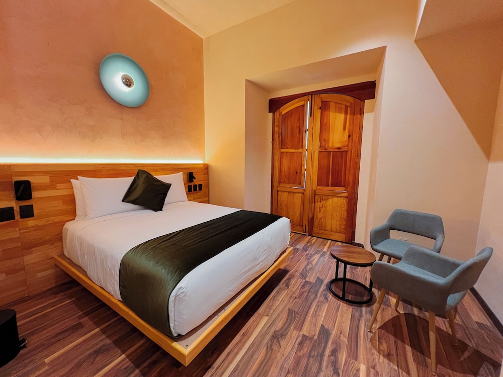 Superior Room, Balcony, City View