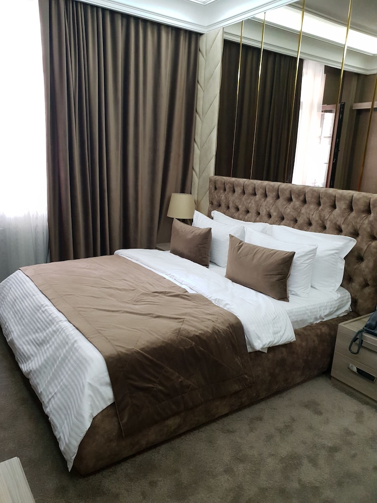 Comfort Double Room, 1 King Bed, City View