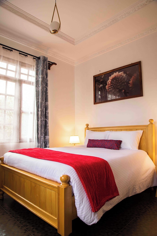 Suite, Garden View