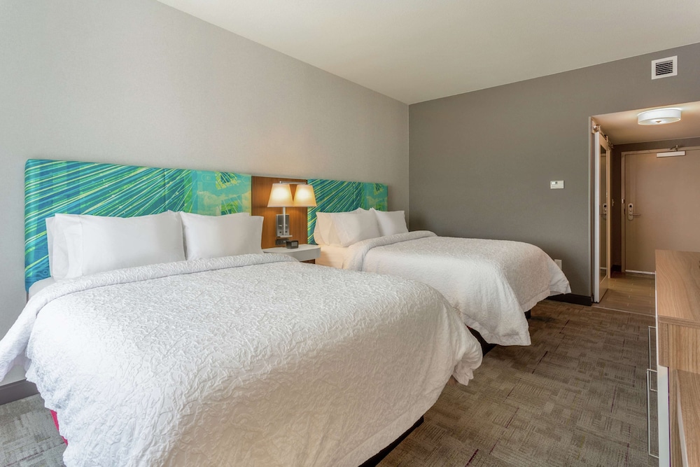 Room, 2 Queen Beds, Accessible (Hearing)