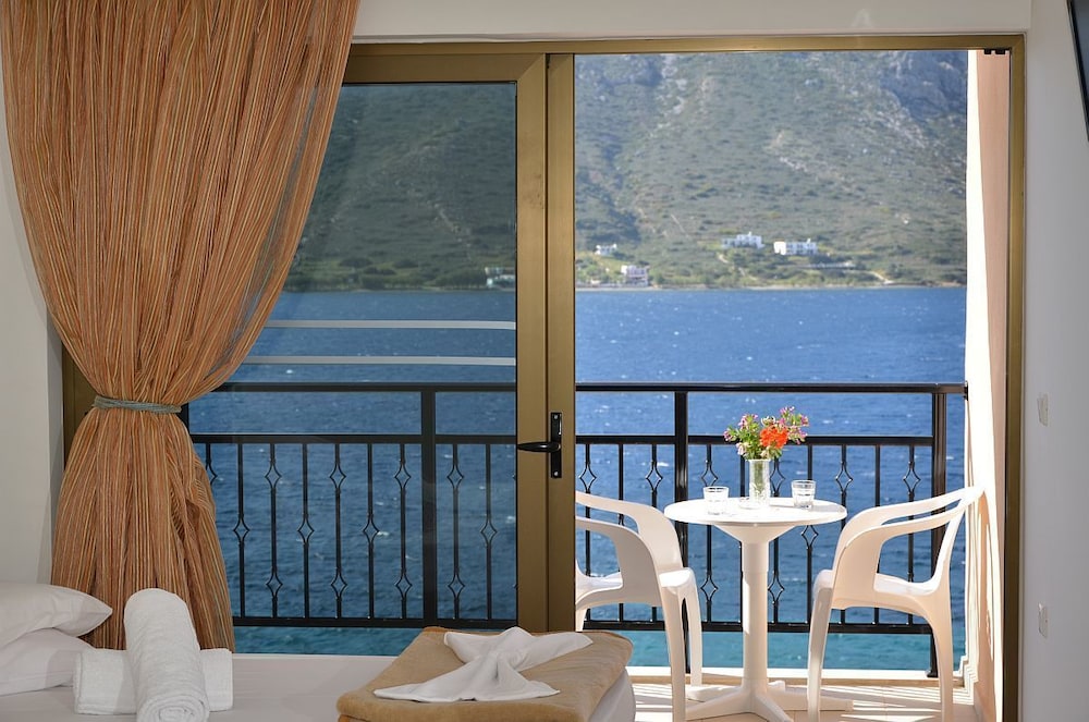 Single Room, Sea View photo 1