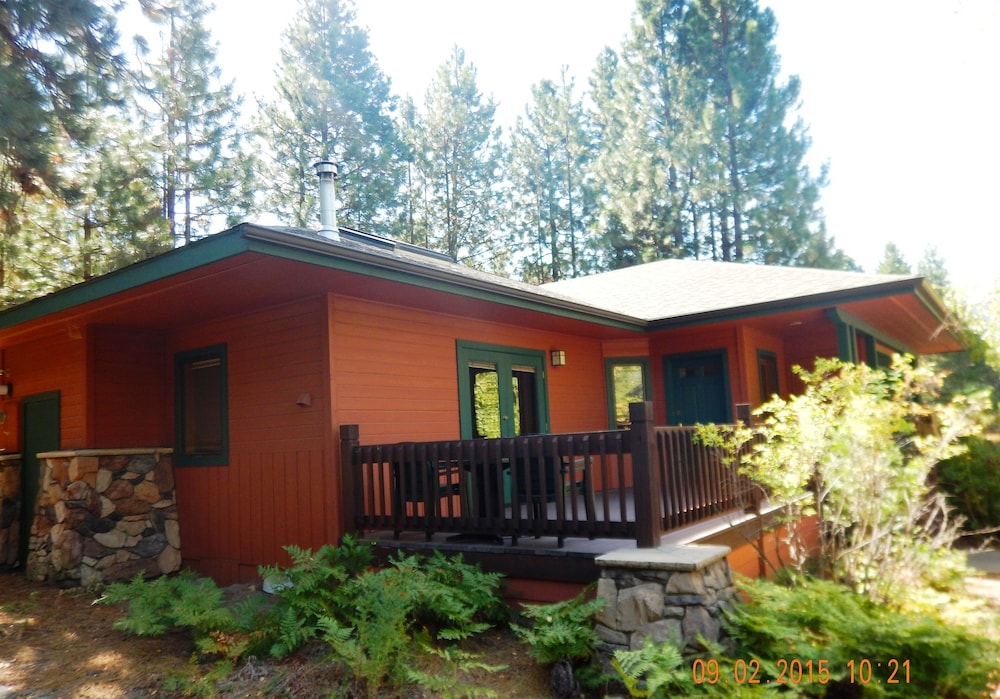 Superior Room, 1 King Bed, Lake View photo 2