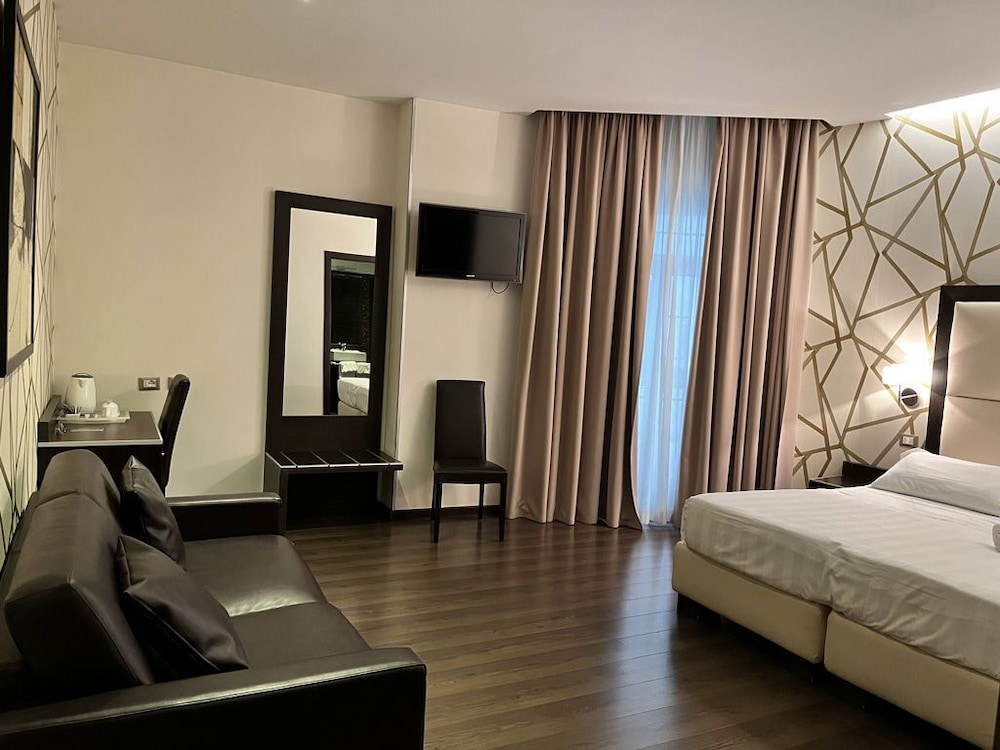 Junior Studio Suite