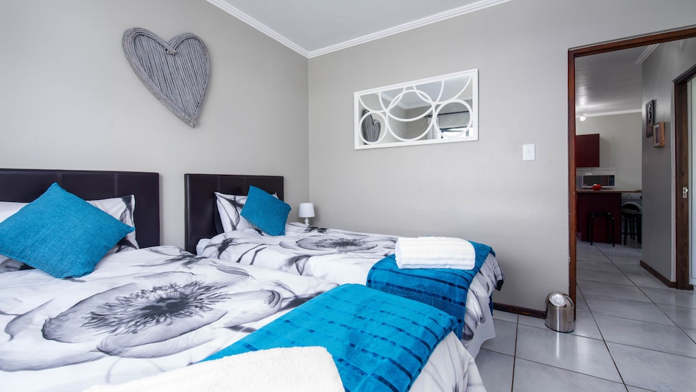 2 Bed Apartment, Ground Floor photo 2