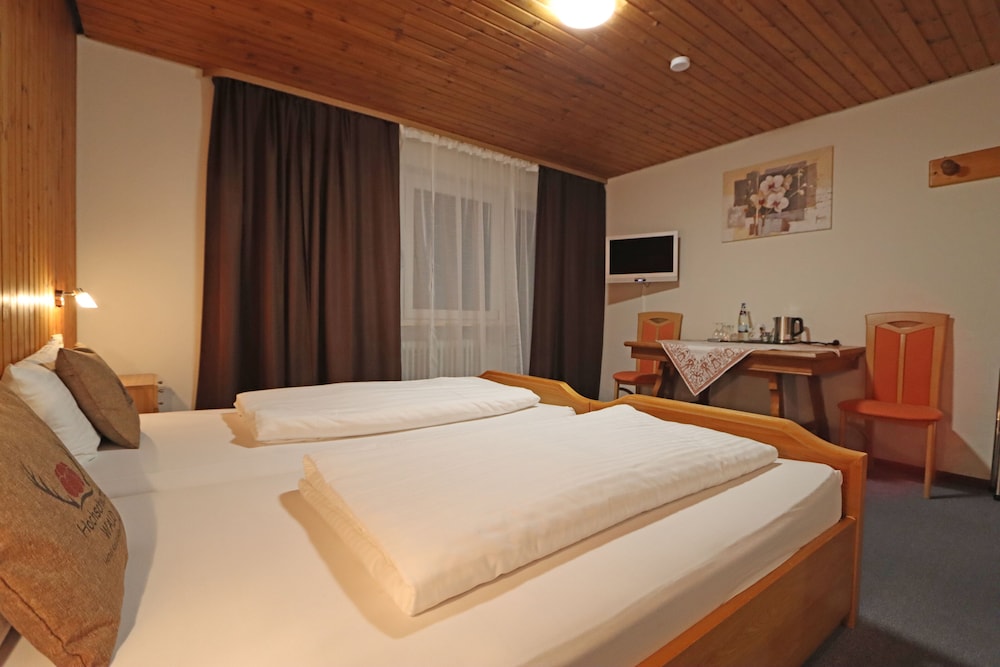 Standard Double Room, 1 Bedroom, Non Smoking, Mountain View