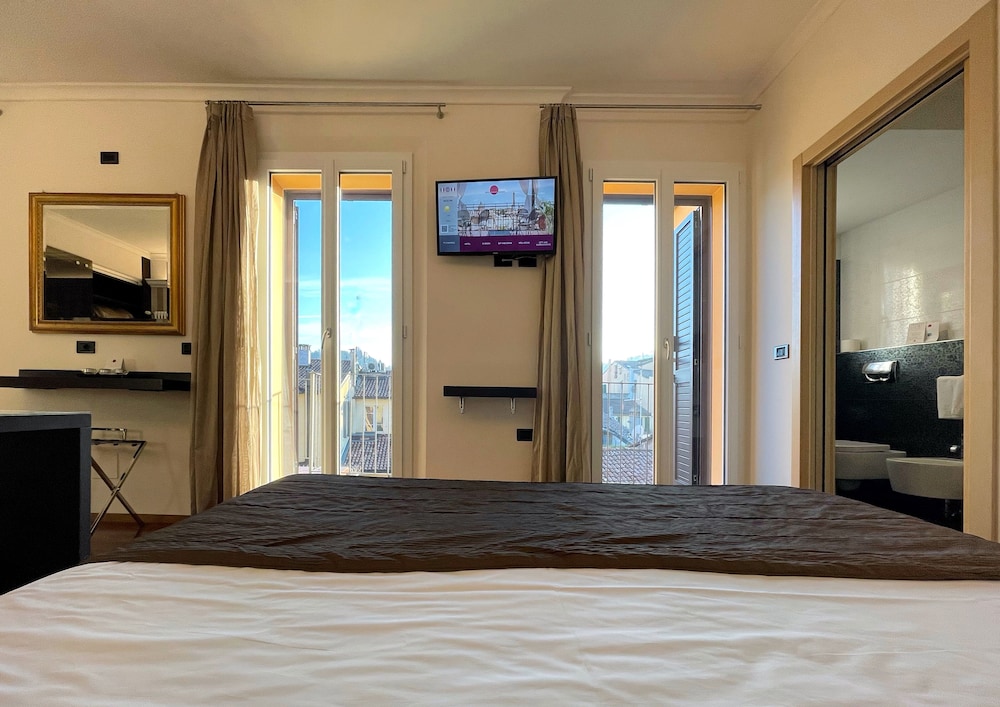 Diamond Junior Suite - Photo 6