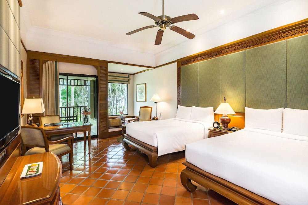 Room, 2 Double Beds, Partial Sea View (Balcony) - Photo 4