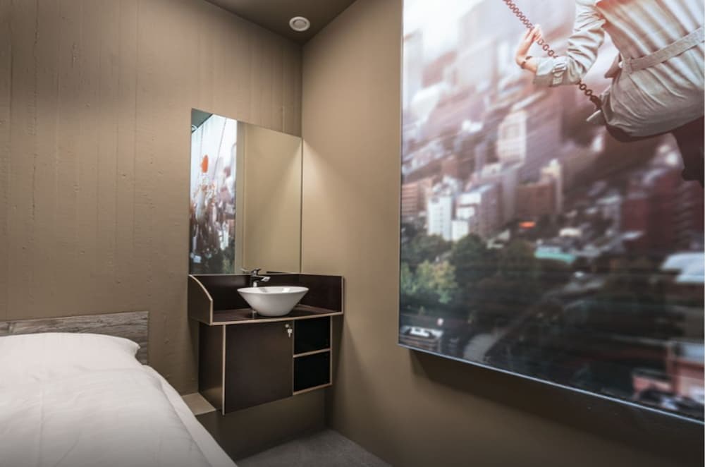 Basic Single Room photo 1
