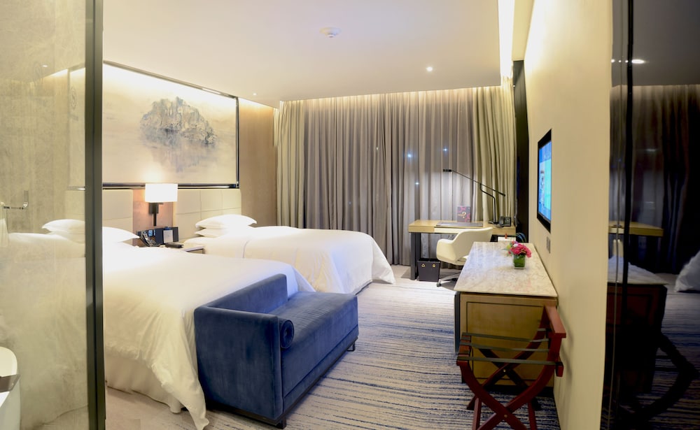 Club Room, 2 Double Beds, City View photo 3