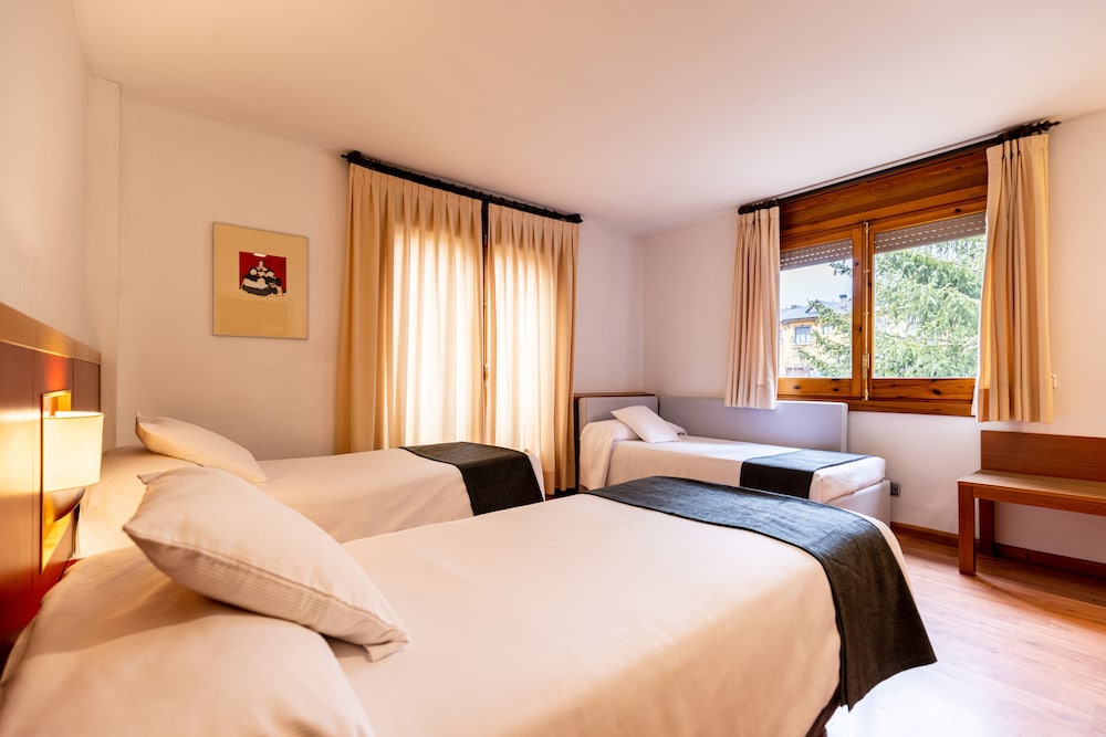 Triple Room - Photo 1