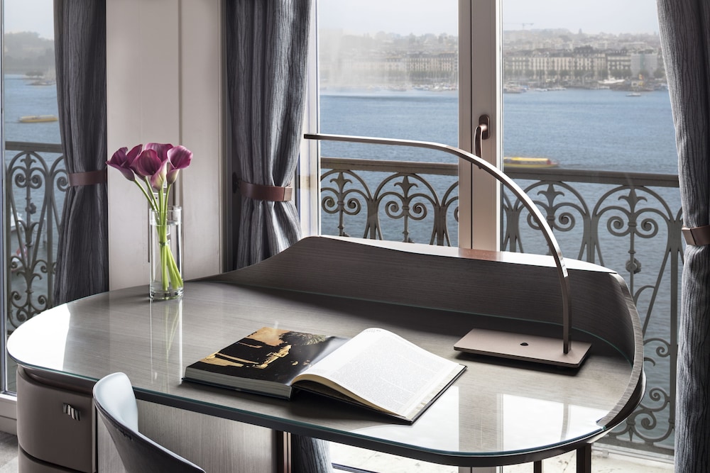 Suite, 1 Bedroom, Balcony