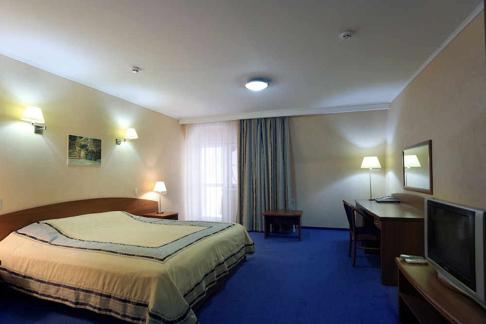 Standard Double or Twin Room photo 1