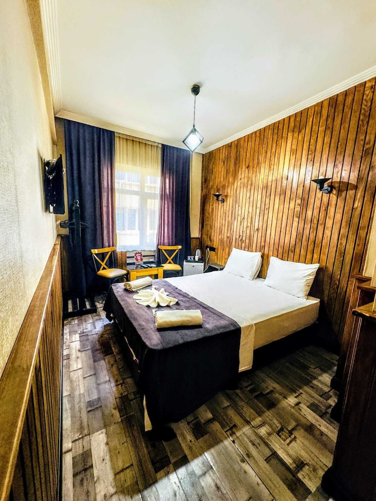 Standard Room photo 3