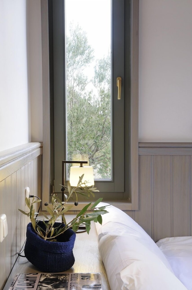 Suite, Partial Sea View photo 1