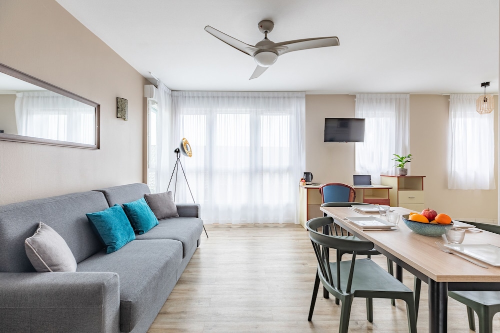 Apartment - Photo 4