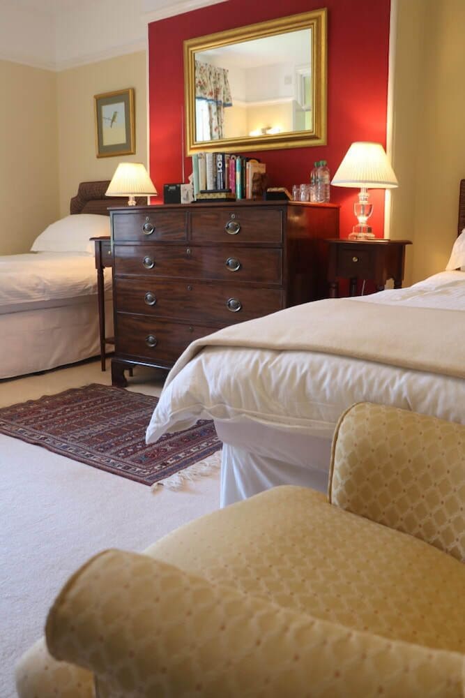 Camellia Room photo 2