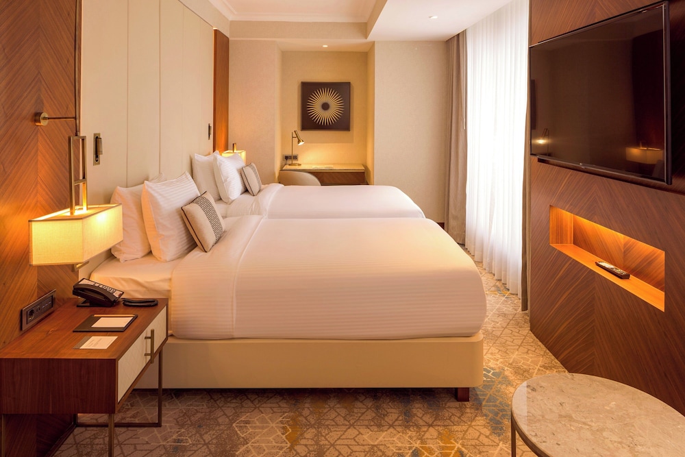 Deluxe Room, 2 Twin Beds - Photo 1