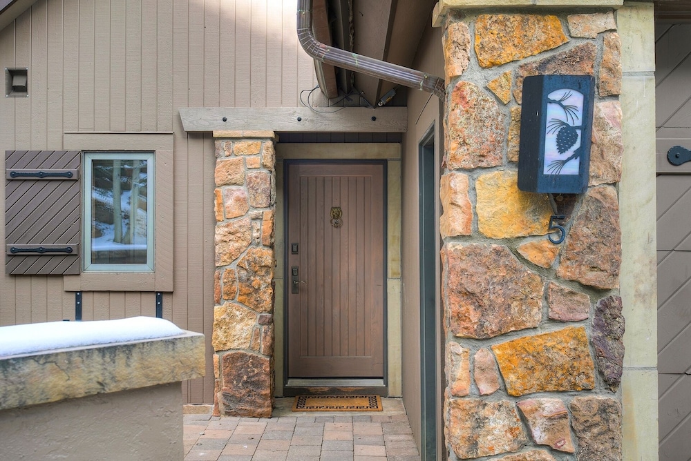 Townhome, 3 Bedrooms photo 2
