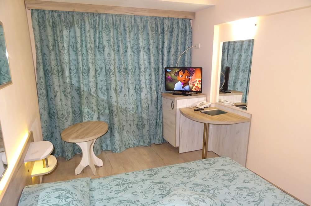 City Double or Twin Room photo 2