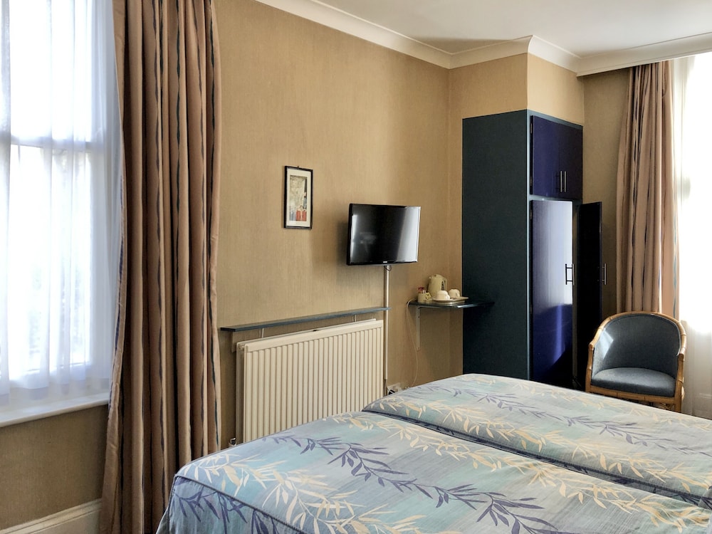 Superior Twin Room photo 3