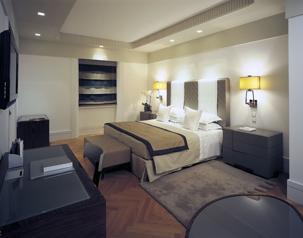 Junior Suite with Spa Access (2+1) - Photo 1