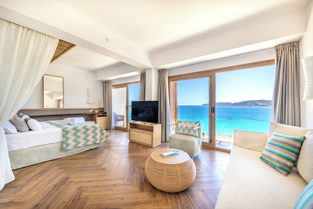 Junior Suite, Balcony, Sea View (1 Adult)