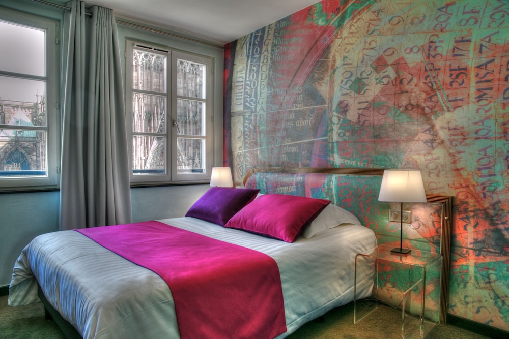 Double Room (Cathedral View) - Photo 11