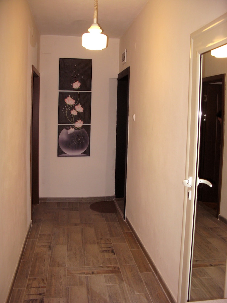 Apartment, 2 Bedrooms, City View, Sea Facing photo 3