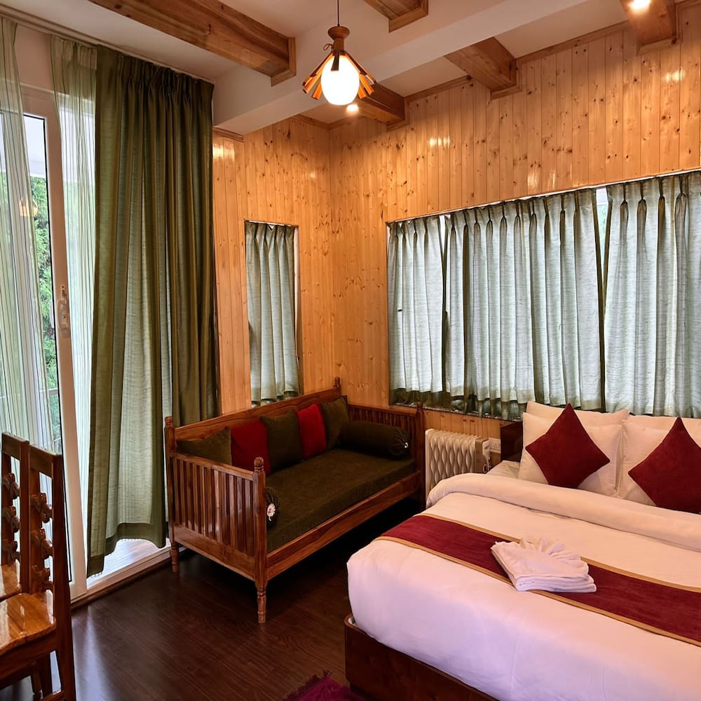 Deluxe room with mountain view - Photo 12