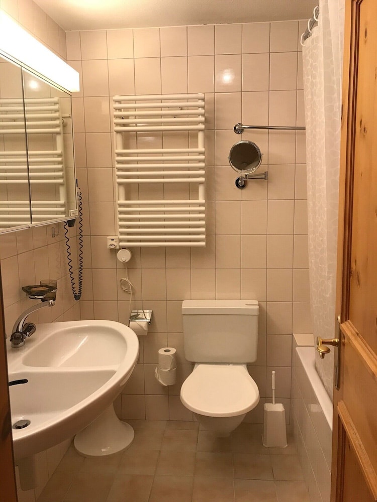 Comfort Double Room (Queen) - Photo 2