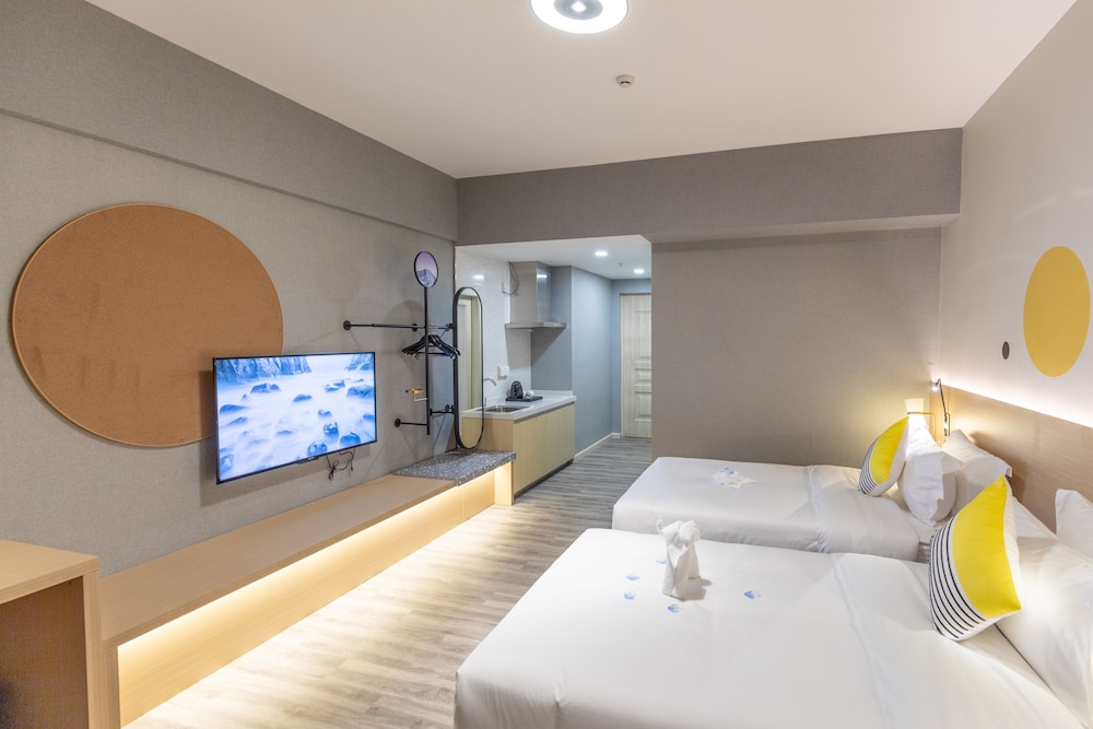 Deluxe Twin Room - Photo 1