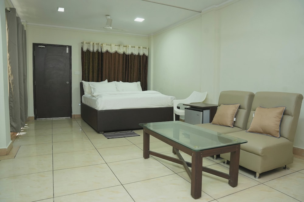 Suite, Balcony, City View