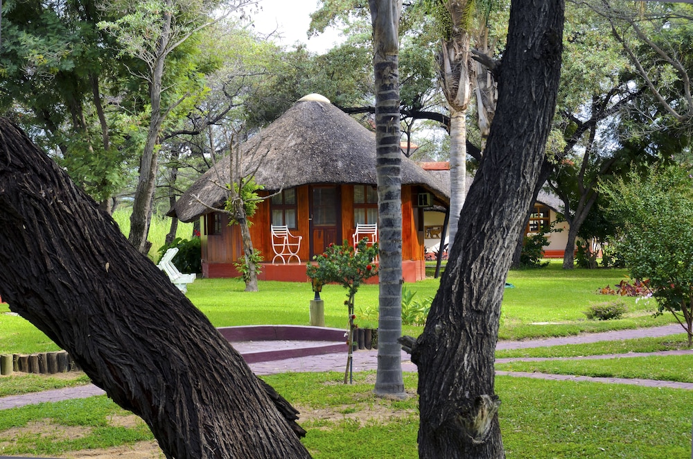 Bungalow (Triple) photo 1