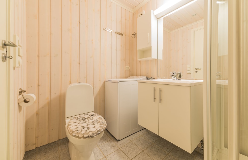 RORBU STANDARD, 3 BEDROOMS, SEA VIEW photo 3