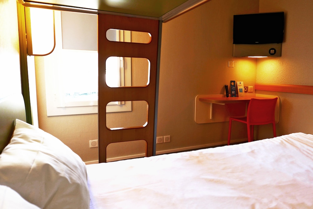 Twin Room, 2 Twin Beds photo 3