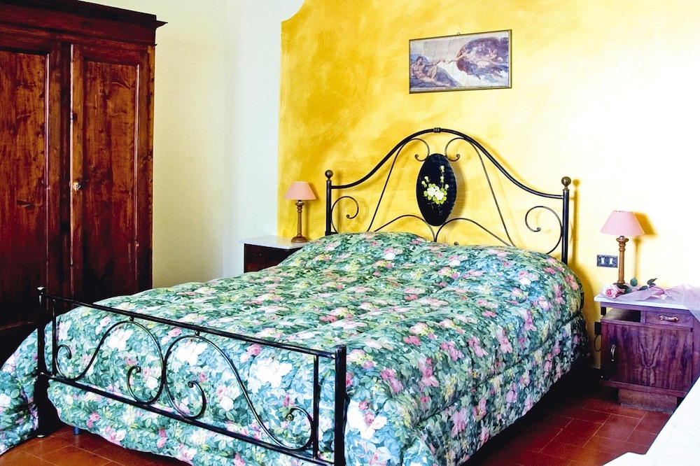 Classic Apartment, 2 Bedrooms photo 1