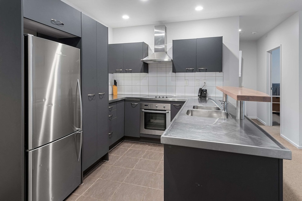 Two Bedroom Apartment - Photo 5